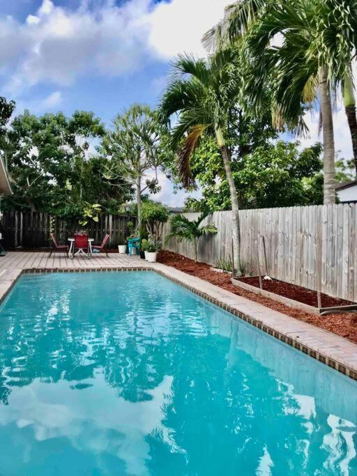 Pool House In Tropical Miami Vila Exterior foto